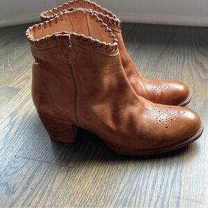 Women’s Bed Stu Tan Leather Ankle Boots Size 11M